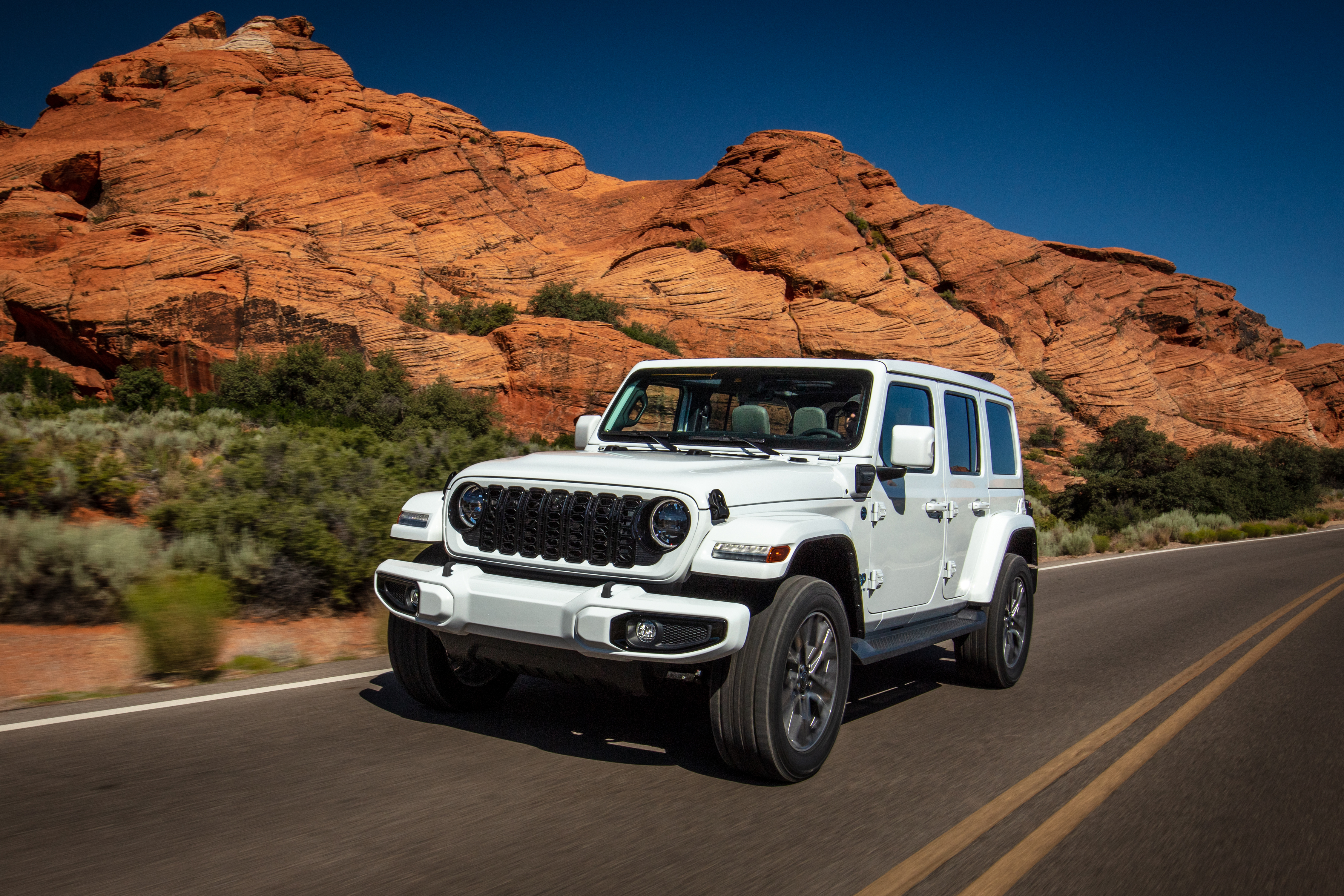 SUVs and Crossovers - Jeep Wrangler - Lifts, Hoists and Carriers